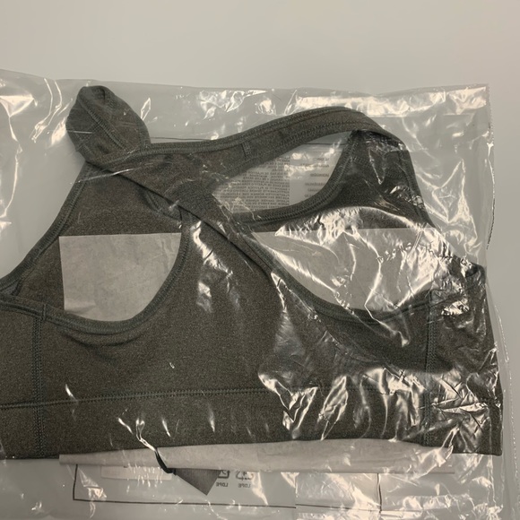 Nike Women’s Victory Compression Sports Bra - Picture 3 of 3